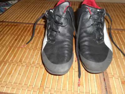 PUMA Mens Axelion Cross Trainer Size 9, View more