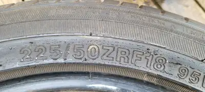1 PNEU D'ETE 225/50R18 1 SUMMER TIRE 225 50 R18