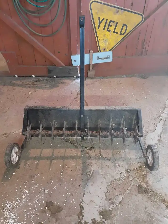 Power Fist Lawn Aerator63234603992193122