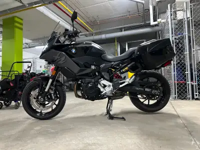 Perfect condition. Never dropped. Heated grips, cruise control, quick shifter, keyless ignition and...