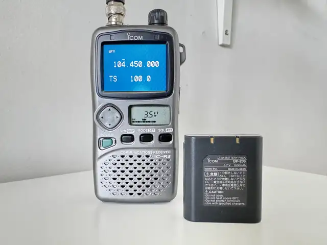 ICOM scan IC-R3 Wideband Receiver Radio Audio & Video Capability in General Electronics in Mississauga / Peel Region - Image 7