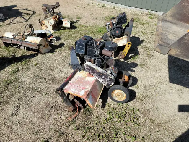 Garden tractor 3 point tillers (tow behind)8hp (sears suburban) in Lawnmowers & Leaf Blowers in Winnipeg - Image 3