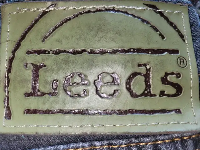 34/30 LEADS jeans in Men's in Napanee - Image 3