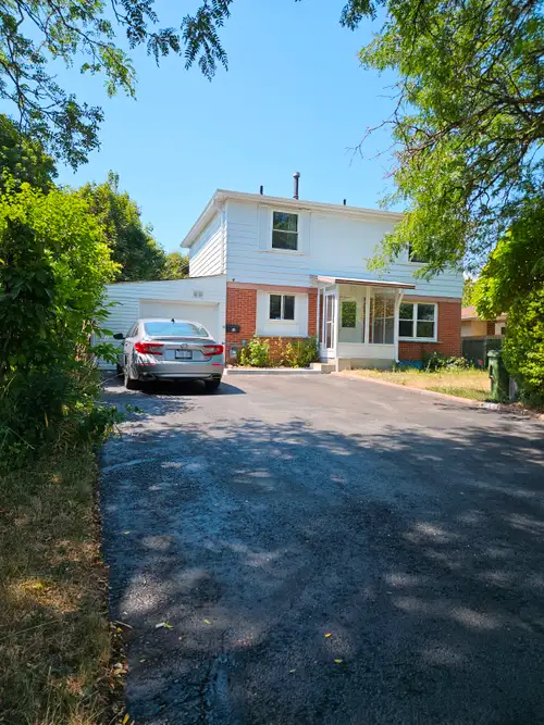 Conveniently located Markham/Finch area. Close to TTC, School and Shopping Center. Big backyard with...