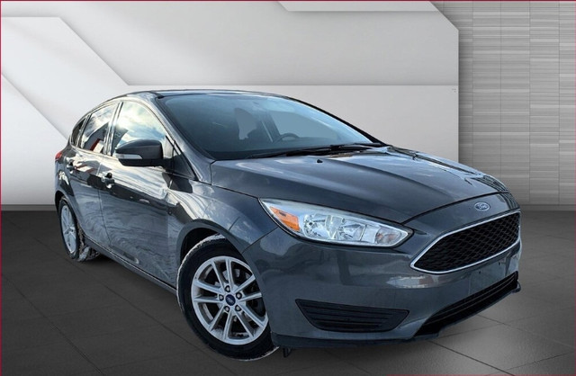 2016 Ford Focus SE Hatchback - Alloy Wheels / Heated Seats in Cars & Trucks in Medicine Hat