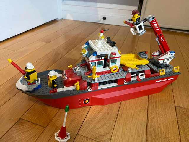 LEGO Fire Boat - It floats in Toys & Games in Ottawa - Image 2