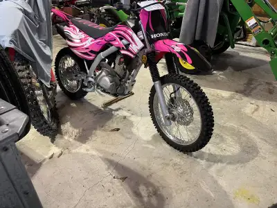 2024 Honda CRF 125 Customized wrap and seat. Bought for my daughter and now she can no longer ride d...