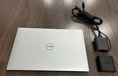 Dell XPS 13 9300, 13.4” UHD+ Touch Screen, i5, 256GB SSD, 8GB, View more
