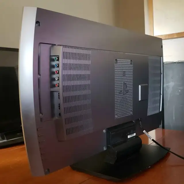 Sony 3D Gaming Monitor with WORKING glasses (3D TV) in TVs in Ottawa - Image 7