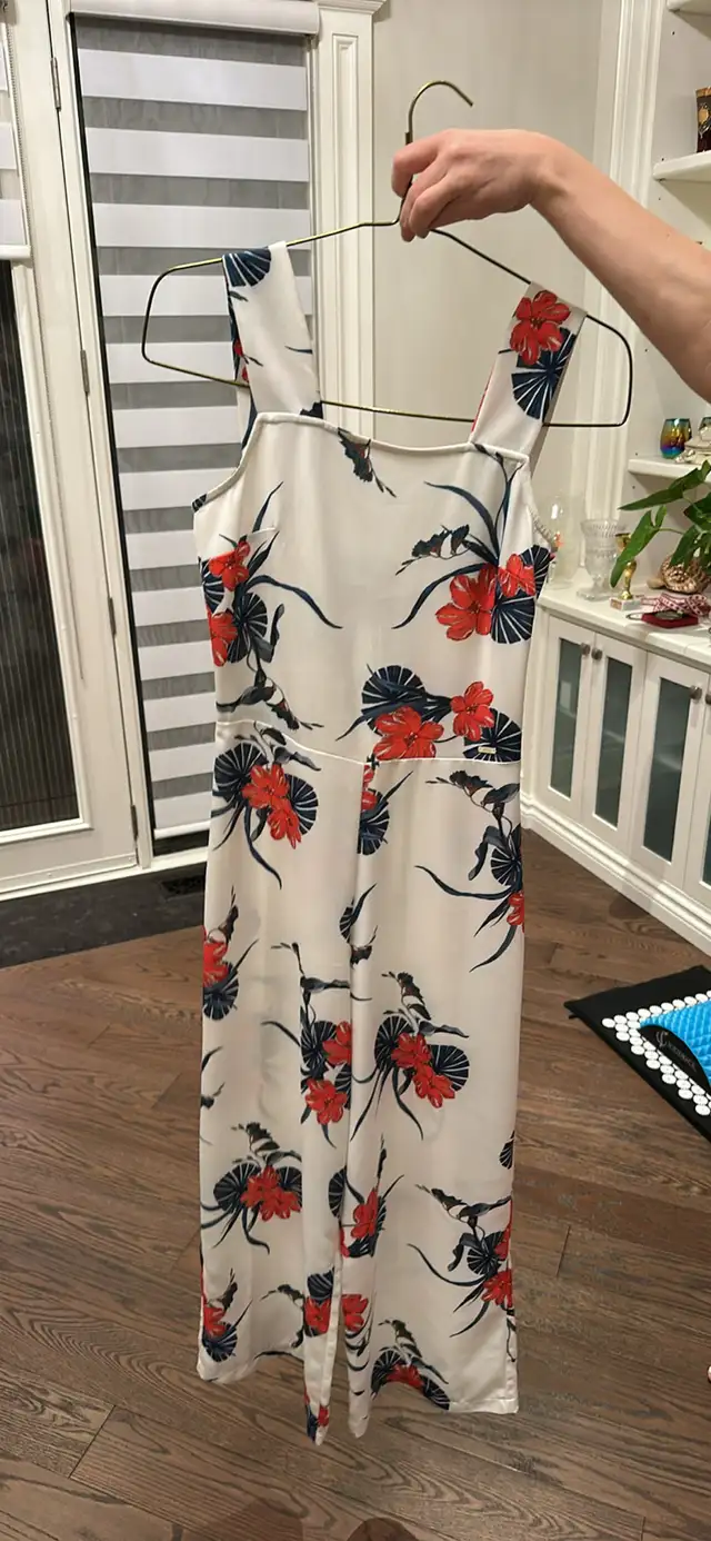 Armani exchange jumpsuit/dress in Women's - Dresses & Skirts in City of Toronto - Image 2