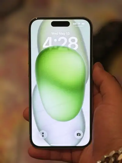 Iphone 15 512gb, View more