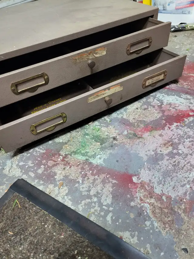Metal drawer cabinet in Tool Storage & Benches in St. Catharines - Image 2