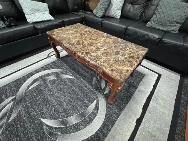 Table set in Multi-item in Mississauga / Peel Region - Image 4