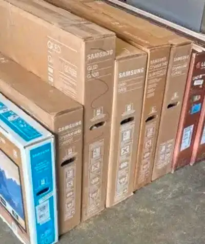 50" SAMSUNG, TCL, HISENSE 4K SMART TV'S FROM $270 & UP, View more