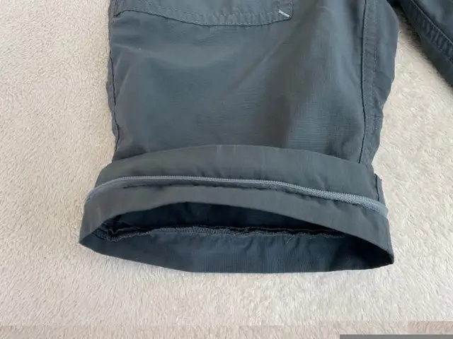 MEC Hiking Shorts - Youth Size 8 - Excellent Condition! in Kids & Youth in St. Albert - Image 5