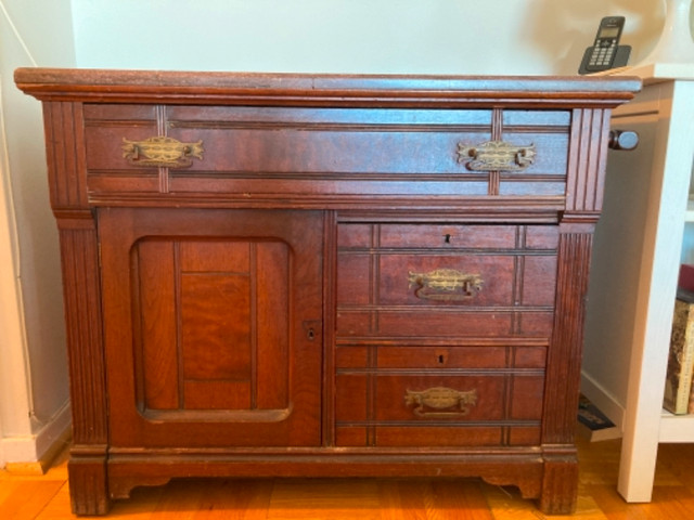 Antique Cabinet in Hutches & Display Cabinets in City of Toronto