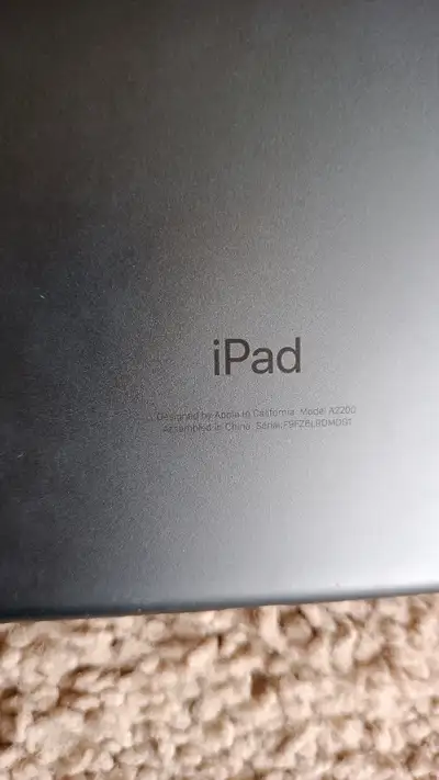 iPad 7 generation WiFi + Cellular in mint conditions, View more