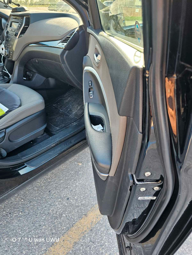 Hyundai SANTA FE XL 2015 in Cars & Trucks in Mississauga / Peel Region