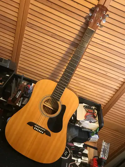 ALVAREZ ACOUSTIC WITH CASE, View more