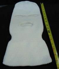 New White Ski Mask / Masque de ski blanc neuf