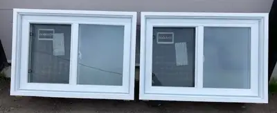 2 Fenêtres coulissantes givrées 39" x 27" neuves pour sous-sol, View more