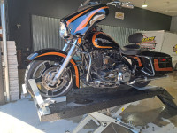 Harley Davidson FLHX Street Glide scream and eagle