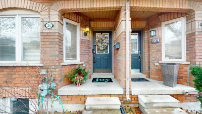 Spacious 4 Bedroom+  Townhouse in Leslieville - Your Ideal Home