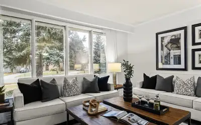 Private room for rent in 3 bedroom house (Upper floor) Recently Renovated. Utilities extra No parkin...