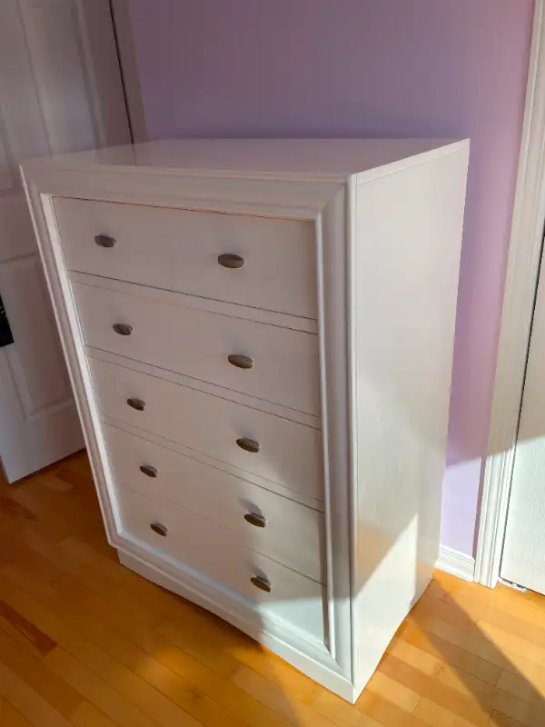 Convertible/evolving bedroom furniture62865712305282123