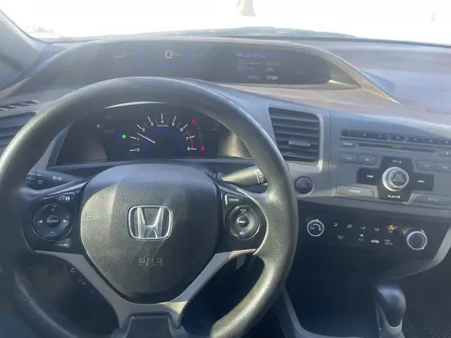2012 Honda Civic  in Cars & Trucks in Sarnia - Image 7