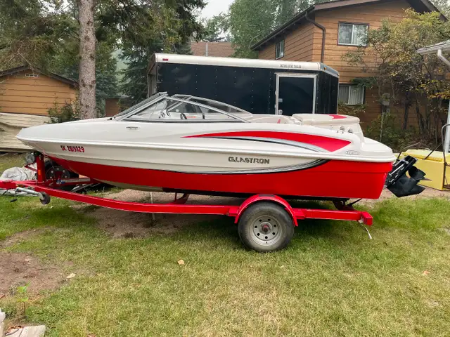 2011 Glastron SSV 175 in Powerboats & Motorboats in Regina - Image 3