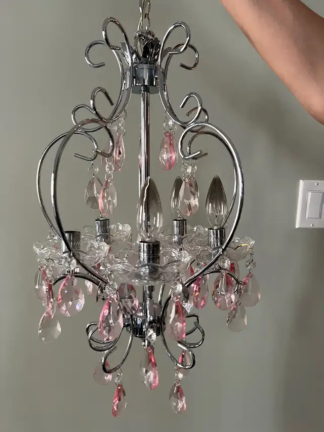 Princess Chandelier in Indoor Lighting & Fans in Ottawa - Image 2