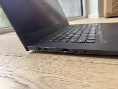 Lenovo X1 Extreme Gen 2, View more