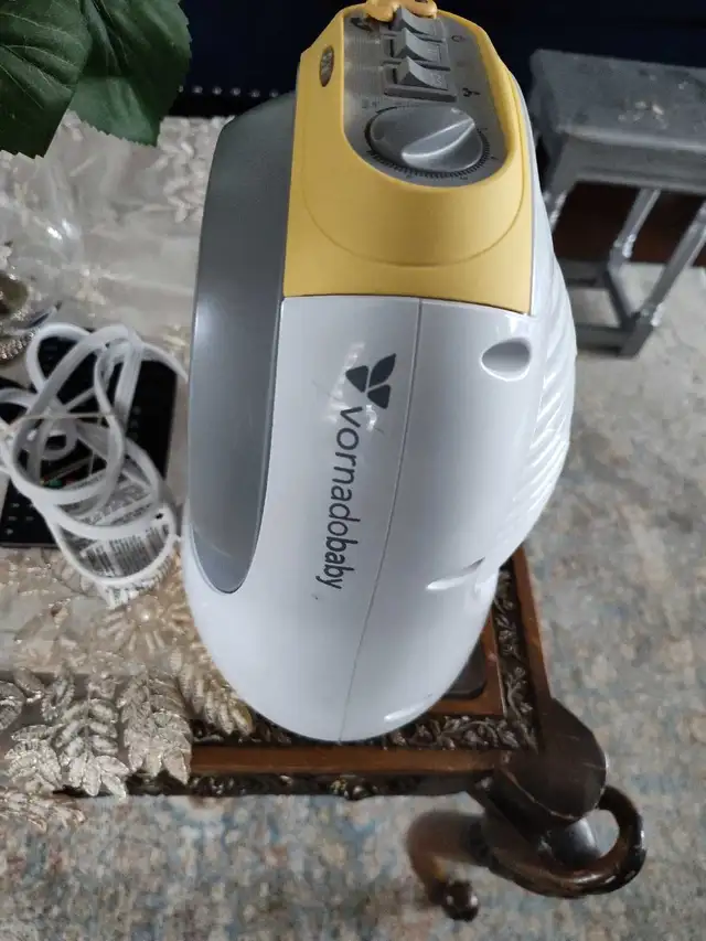 vornadobaby heater in Heaters, Humidifiers & Dehumidifiers in Kitchener / Waterloo - Image 4