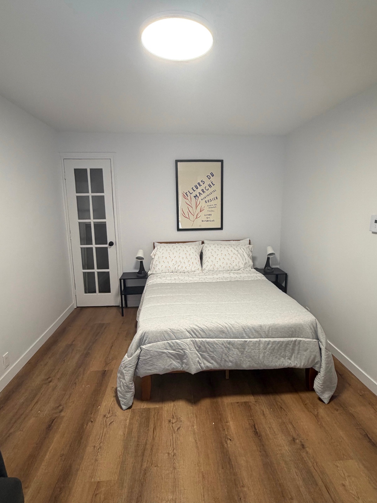 Fully renovated, beautifully furnished two-bedroom apartment, id — photo 3