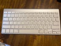 Apple Wireless Bluetooth Keyboard OEM A1255 