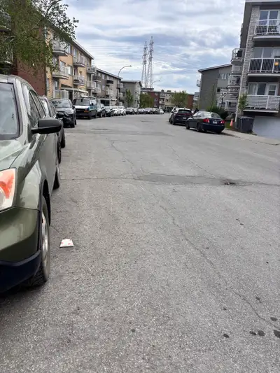 3  1/2 bien propre disponible entre  1 juin et 1 juillet