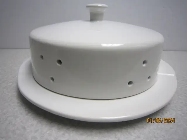 BRIE / CHEESE BAKER in Kitchen & Dining Wares in Calgary - Image 2