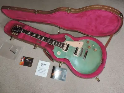 Gibson Les Paul Classic 120th Anniv Edition Seafoam Burst, View more