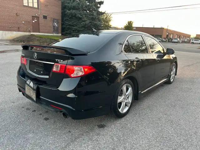 2011 Acura TSX PREMIUM PKG 6 SPD MANUAL in Cars & Trucks in City of Toronto - Image 4