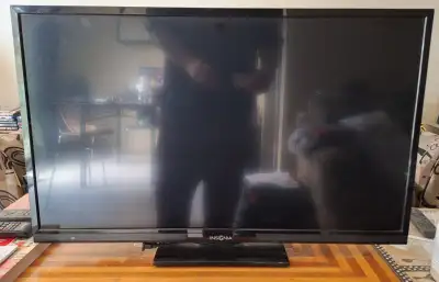Insignia 32" 720p TV, View more