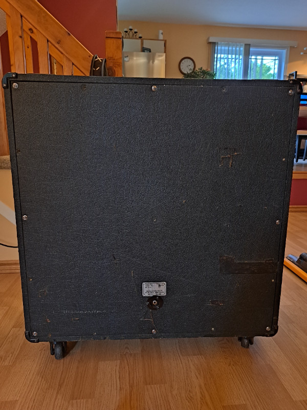 VINTAGE  MARSHALL 4X12 CAB LOADED WITH G12-65 MATCH QUAD MP7 in Amps & Pedals in Gatineau - Image 3