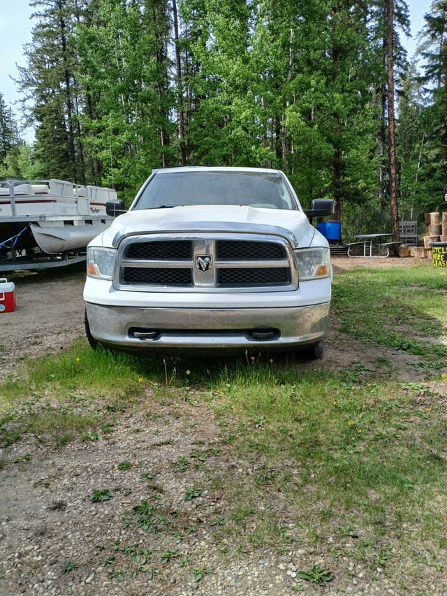 2010 ram 1500 in Cars & Trucks in Edmonton - Image 2