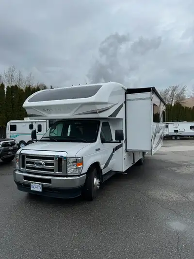 7 YR 80,000K Ultimate Warranty , just pay the 100 transfer fee within 30 days of purchase Includes a...