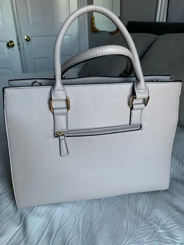 Brand new beautiful purse/handbag in Women's - Bags & Wallets in Barrie - Image 3