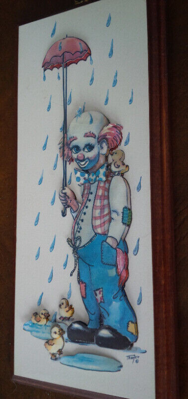 Do You Like Clowns? 1 Painting and 1 3-D Wall Hanging in Arts & Collectibles in Stratford - Image 3