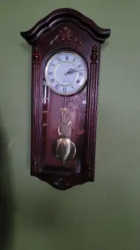 Horloge Murale avec pendule