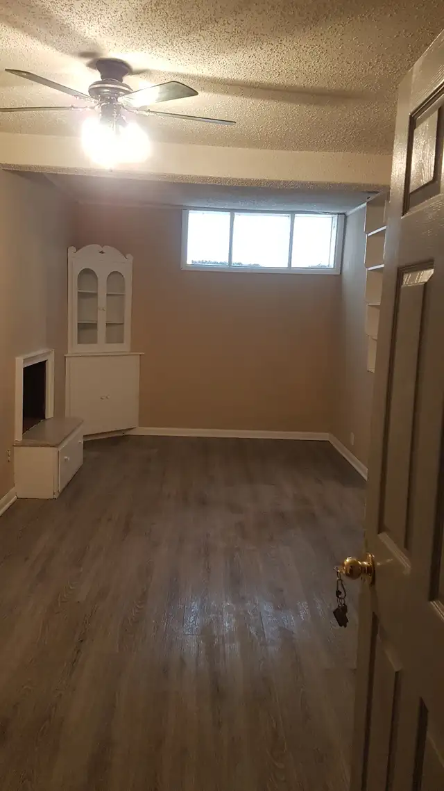 House for sale, Westmount, with legal  basement suite. in Houses for Sale in Saskatoon - Image 10
