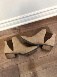Women’s Ankle boots from Call it Spring -Taupe size 8.5 US