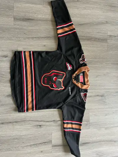 Calgary Hitmen jersey , View more